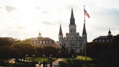 why-is-new-orleans-called-the-crescent-city