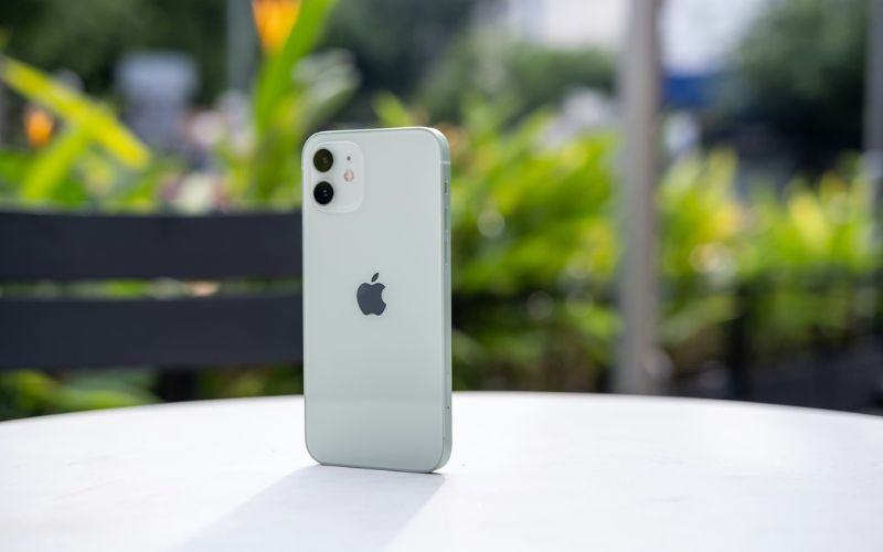 How to get a free iPhone 11? 4 real paths that may lead to a free iPhone 11 (Image by Pexels)