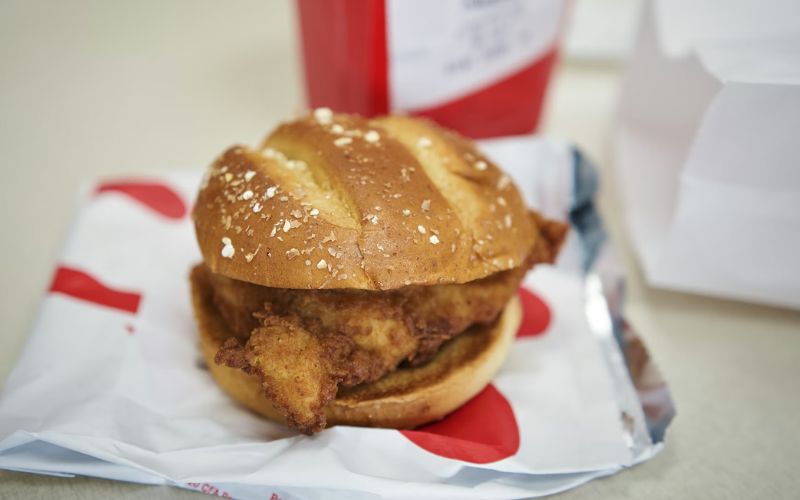is chick fil a grilled chicken healthy