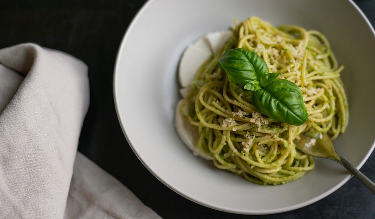 is pesto healthy