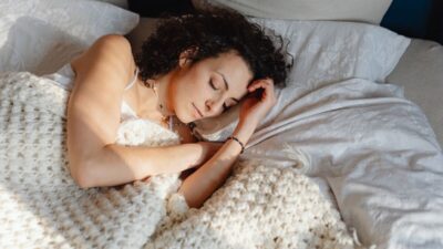 does a lack of sleep cause high blood pressure