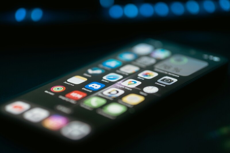how to stop phone from turning off