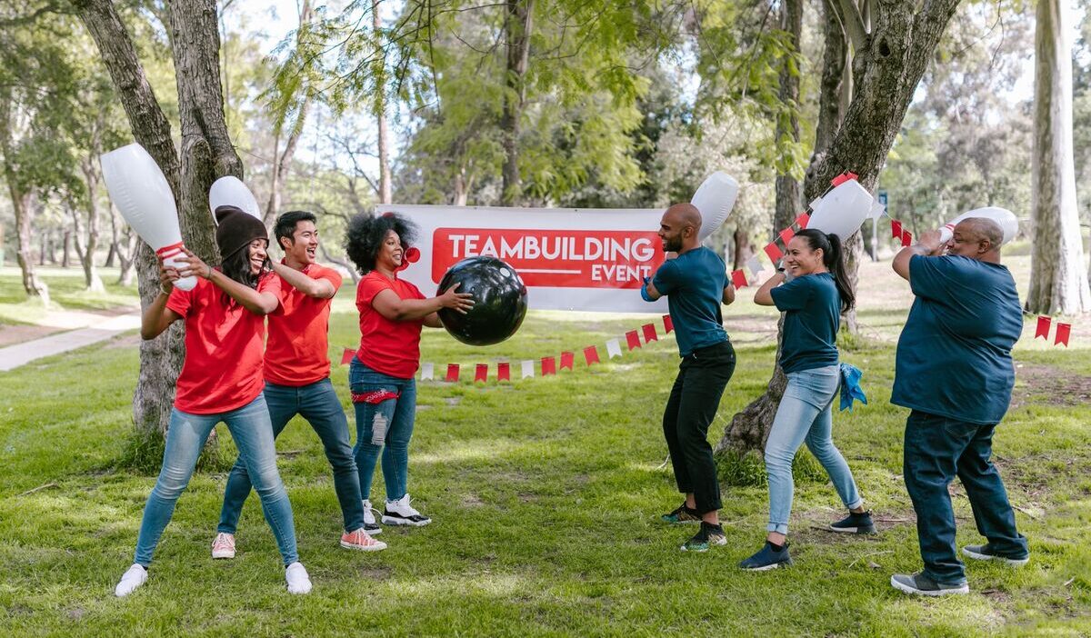 outdoor team building activities