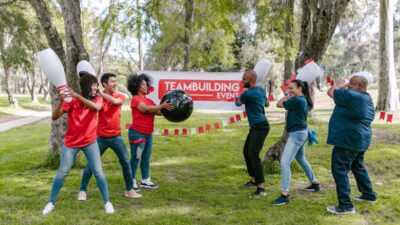 outdoor team building activities
