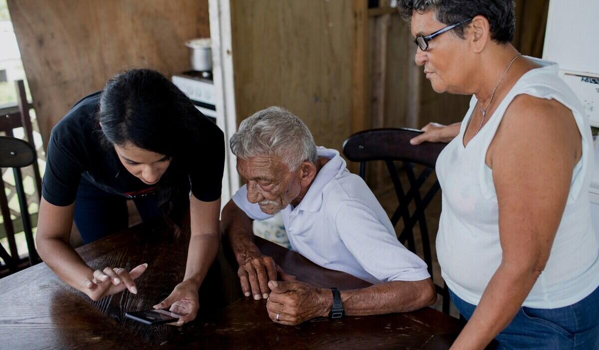 free phones for senior citizens