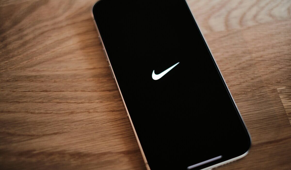 how to make your phone not turn off