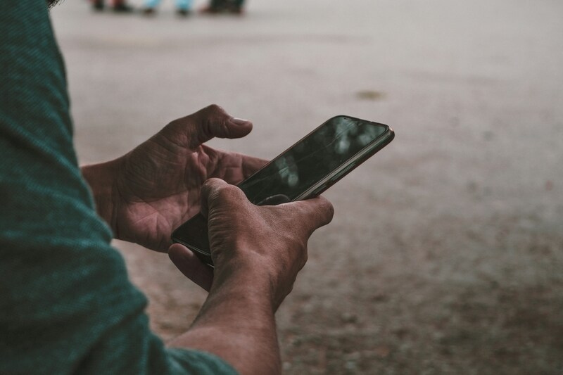 what network does boost mobile use