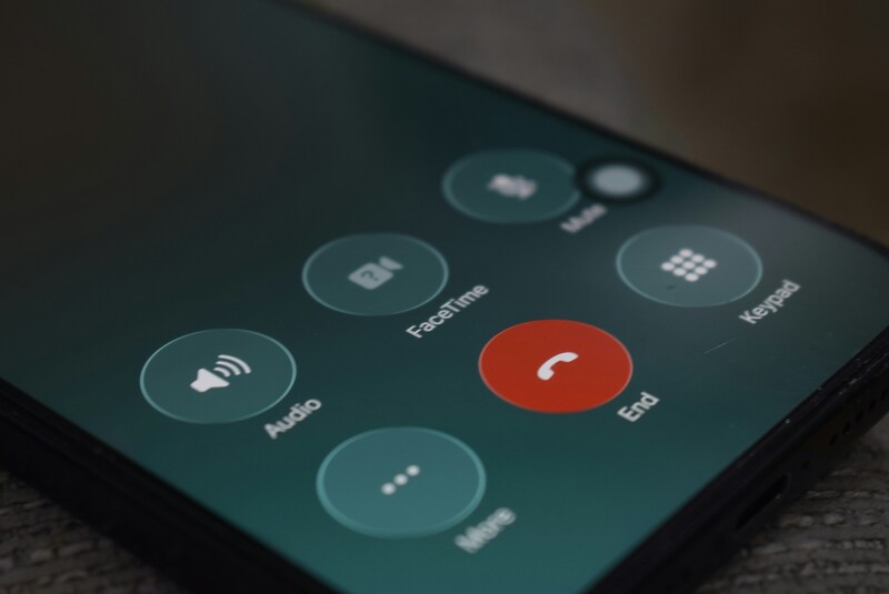 does whatsapp use your phone number
